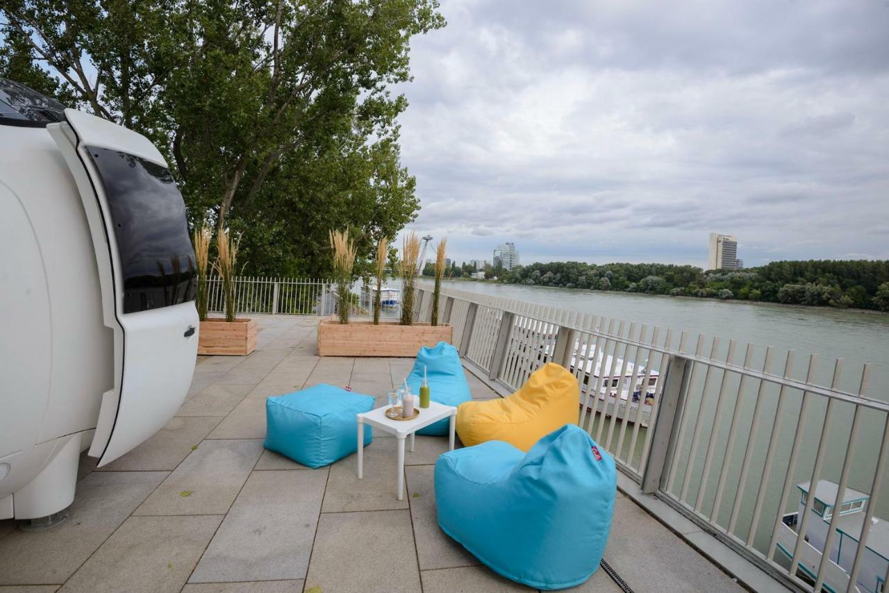Ecocapsule *